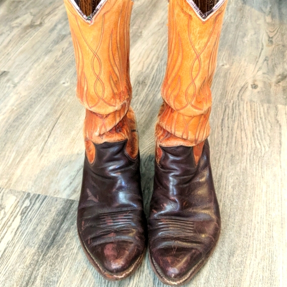 Shoes - Women's cowboy boots